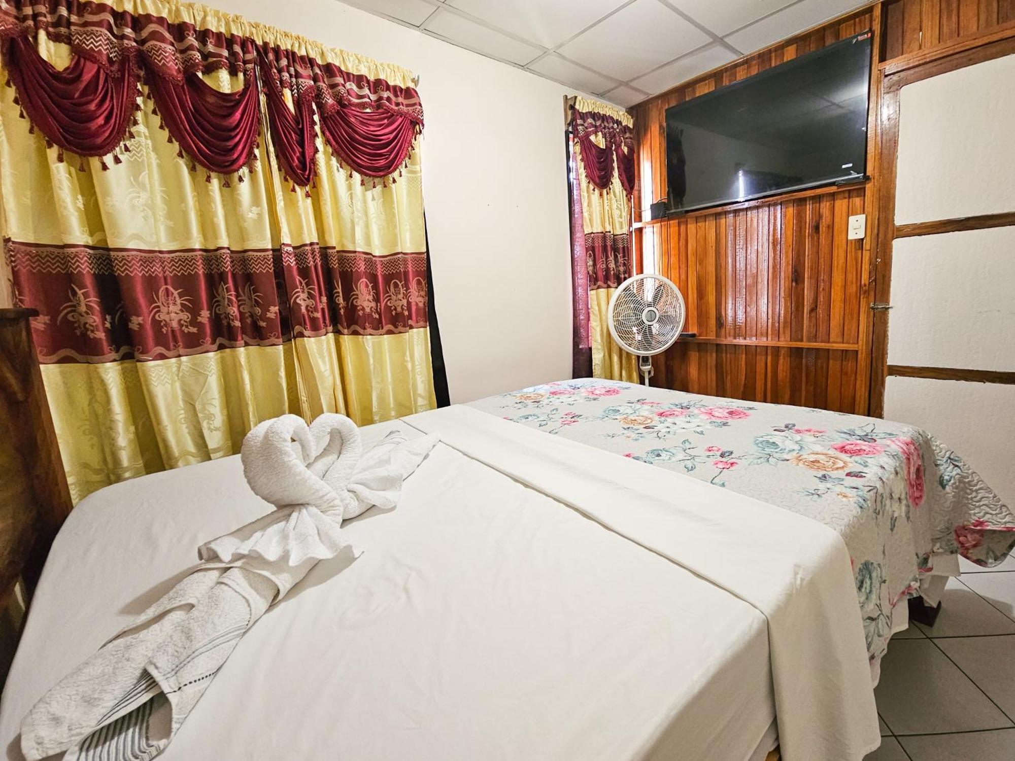Apartamento Daly 3 Guapiles Ngoại thất bức ảnh