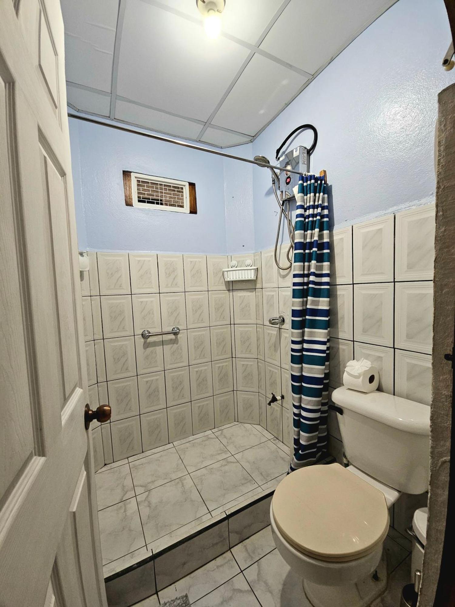 Apartamento Daly 3 Guapiles Ngoại thất bức ảnh