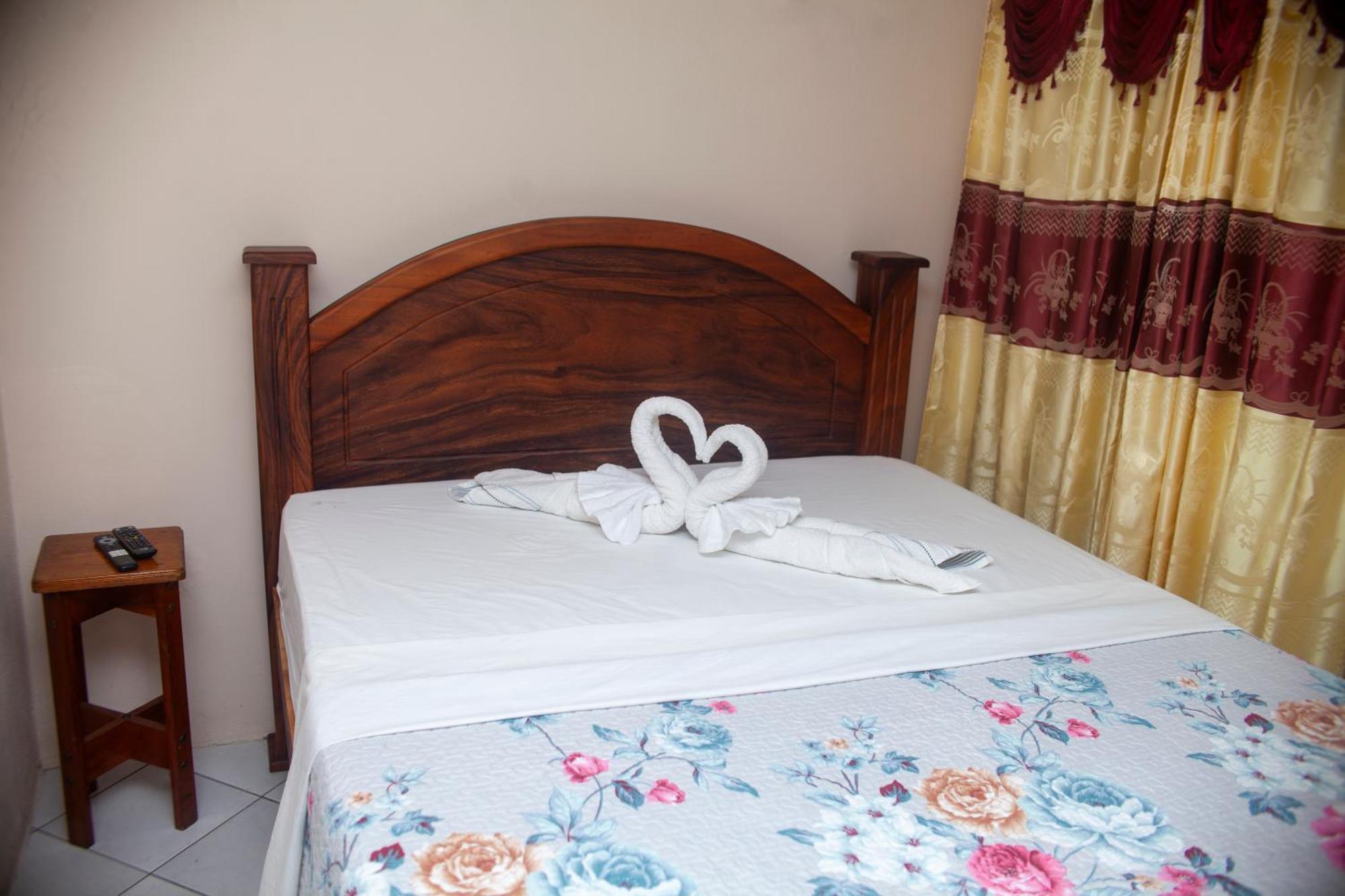 Apartamento Daly 3 Guapiles Ngoại thất bức ảnh